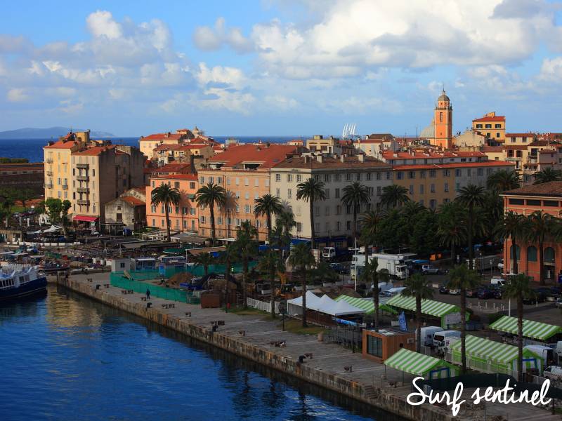 Photo de la ville Ajaccio : Prévisions de vagues en temps réel à Ajaccio