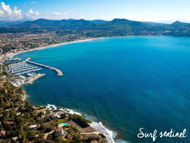 Photo du spot Les Lecques à Saint-Cyr-sur-Mer : Surf report et prévisions de vagues en temps réel