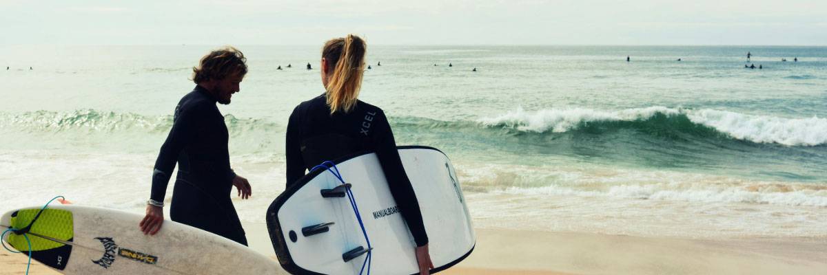 Les 5 meilleurs spots de surf pour les débutants en France à découvrir cet été