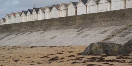 Météo des vagues et surf report sur le spot de surf de Carolles-Plage à Carolles, Manche