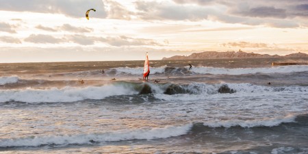 Météo des vagues et surf report sur le spot de surf de Le Prado à Marseille, Bouches-du-Rhône