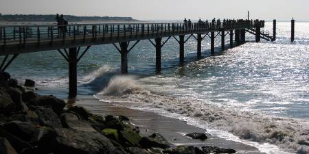 Météo des vagues et surf report sur le spot de surf de L'embarcadère à La Tranche-sur-Mer, Vendée